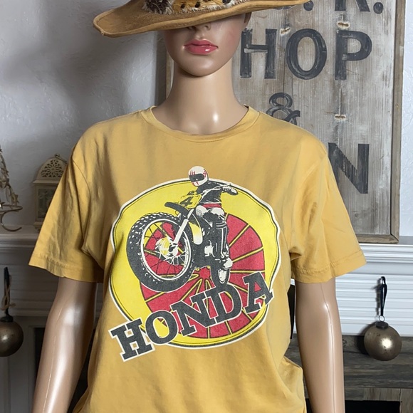 AMAZING Vintage 70’s Honda Tee by American Suede - Picture 2 of 4